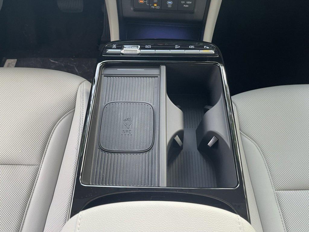 new 2025 Hyundai TUCSON Hybrid car, priced at $40,999