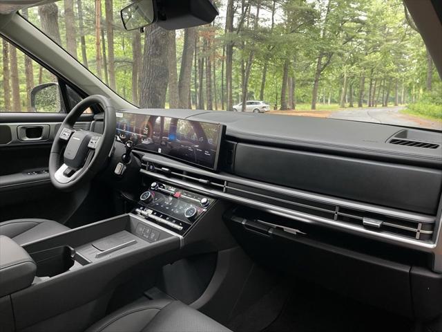 new 2025 Hyundai Santa Fe car, priced at $38,999