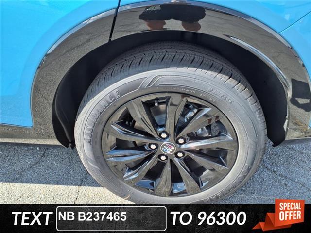 new 2025 Buick Envista car, priced at $25,785