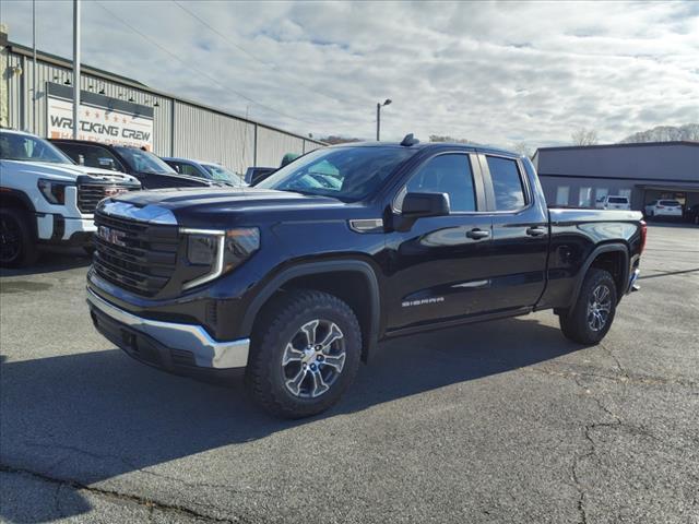 new 2025 GMC Sierra 1500 car, priced at $45,085