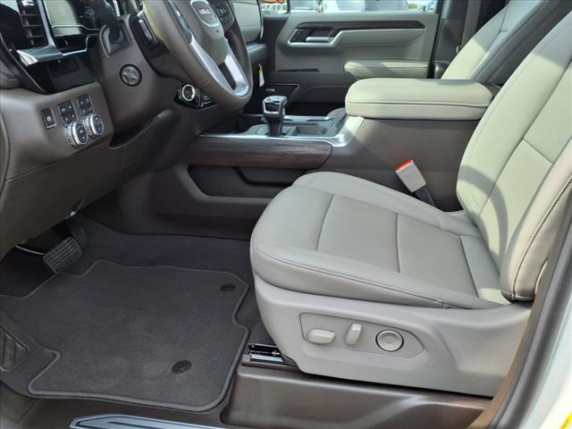 new 2025 GMC Sierra 1500 car, priced at $56,830