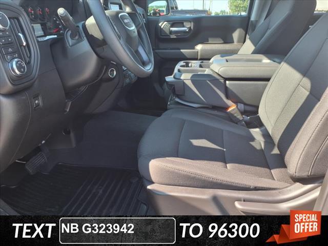 new 2025 GMC Sierra 1500 car, priced at $47,645