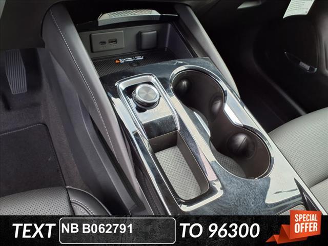 new 2025 Buick Envision car, priced at $35,740