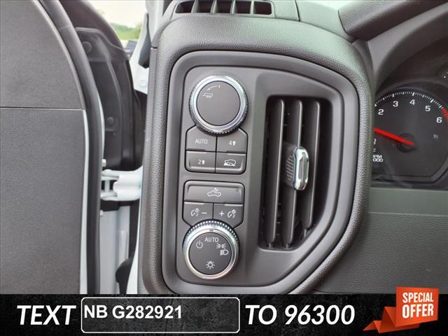 new 2025 GMC Sierra 1500 car, priced at $43,250