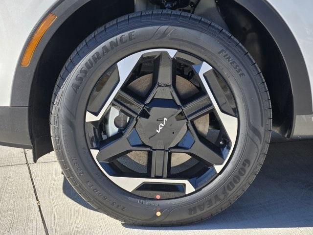 new 2026 Kia Sportage Hybrid car, priced at $35,235