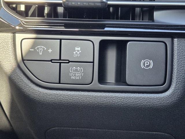 new 2026 Kia Sportage Hybrid car, priced at $35,235