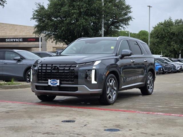 used 2025 Hyundai Palisade car, priced at $43,991