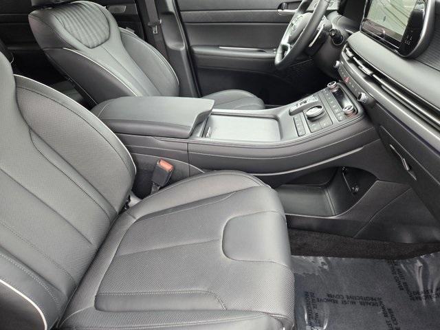 used 2025 Hyundai Palisade car, priced at $43,991