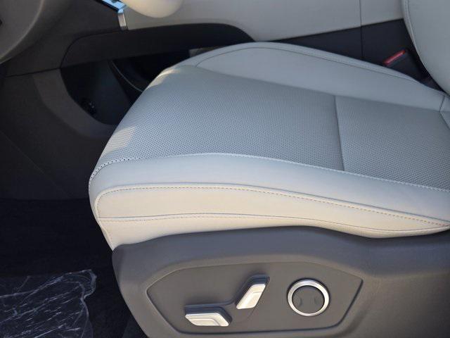 new 2025 Hyundai SANTA FE HEV car, priced at $40,645