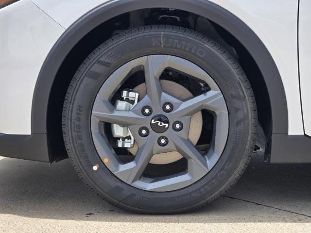 new 2025 Kia K4 car, priced at $24,759