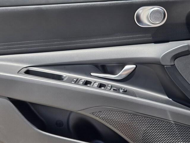 new 2025 Hyundai ELANTRA HEV car, priced at $27,710