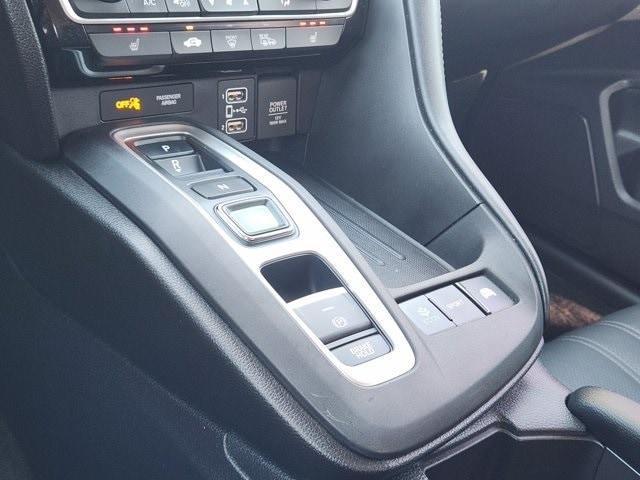 used 2022 Honda Insight car, priced at $24,991