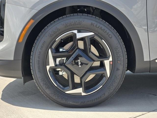 new 2026 Kia Sportage car, priced at $33,005