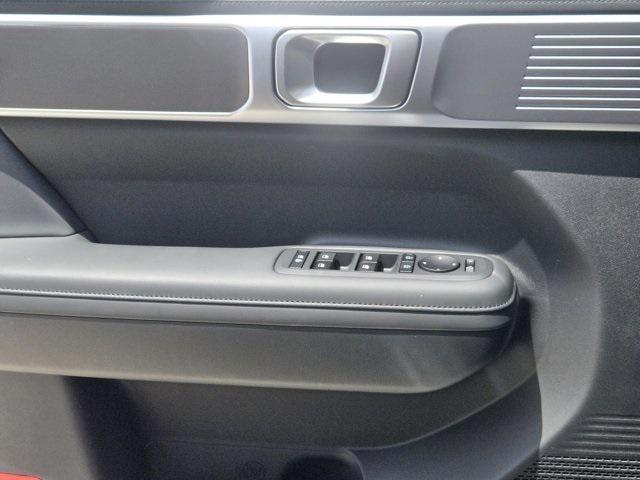 new 2025 Hyundai SANTA FE HEV car, priced at $40,199