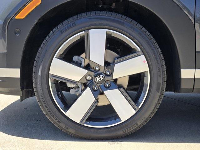 used 2025 Hyundai SANTA FE HEV car, priced at $42,777
