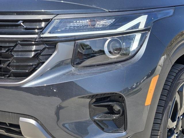 new 2025 Kia Seltos car, priced at $31,670