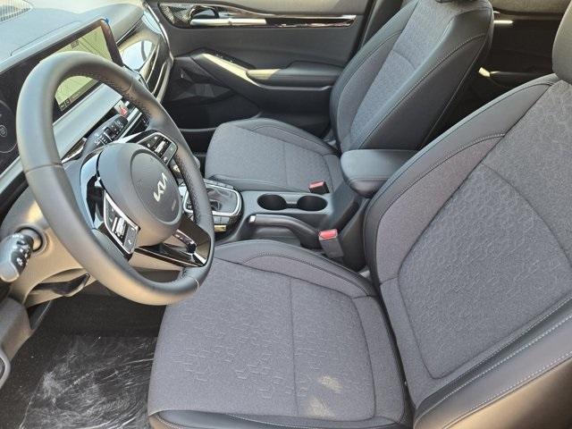 new 2025 Kia Seltos car, priced at $31,670