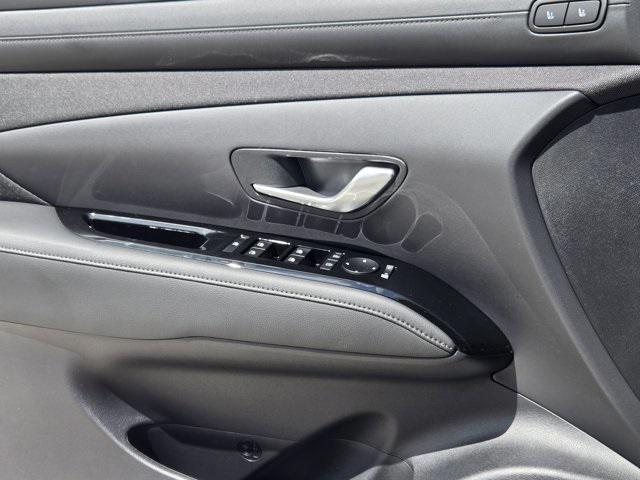 new 2025 Hyundai Tucson car, priced at $42,725