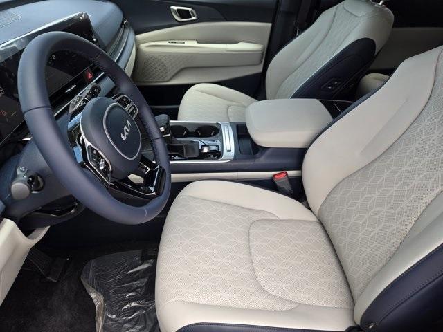 new 2025 Kia Carnival car, priced at $43,600