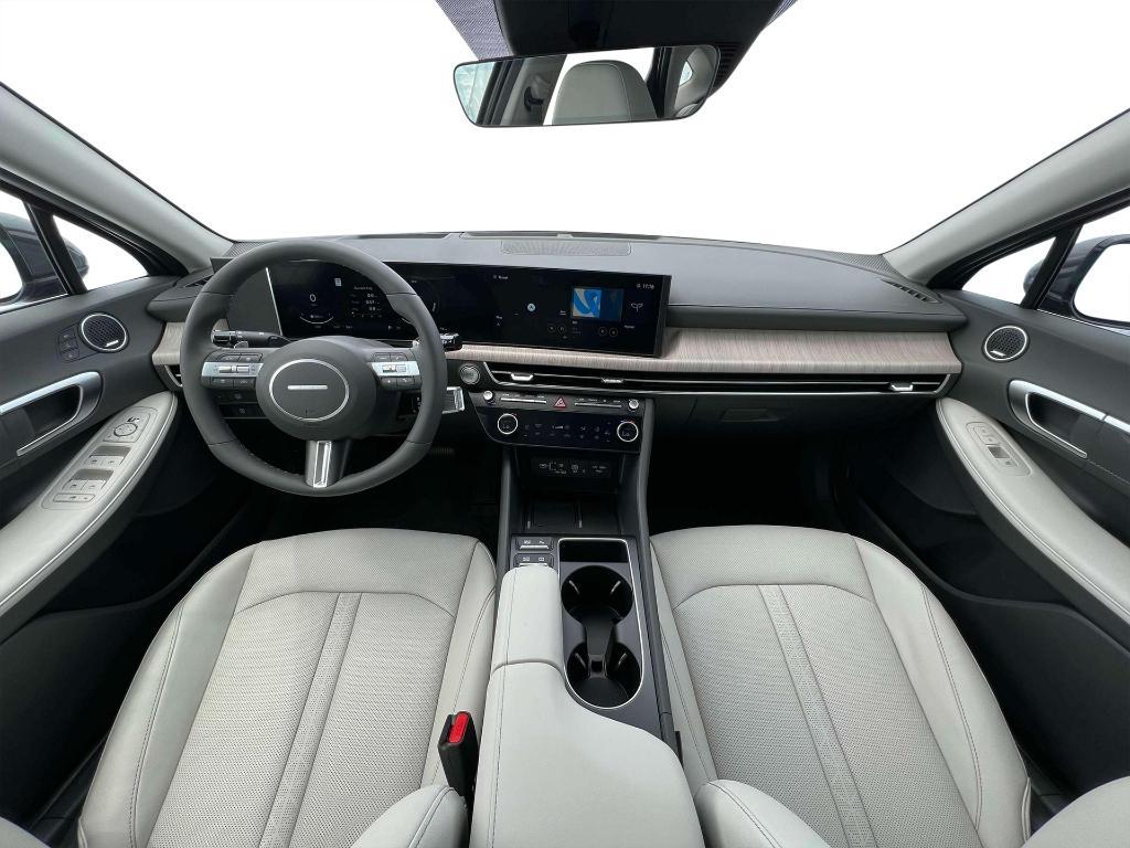 new 2025 Hyundai Sonata Hybrid car, priced at $39,485