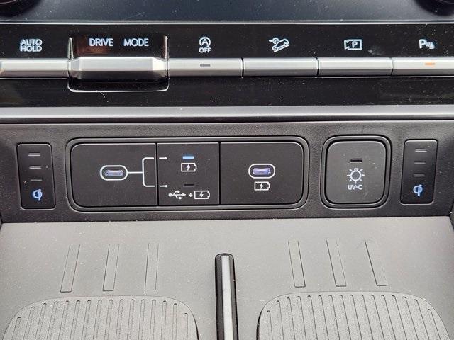 used 2024 Hyundai Santa Fe car, priced at $42,991