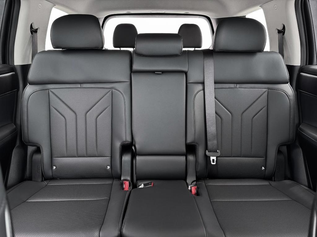 new 2026 Hyundai SANTA FE HEV car