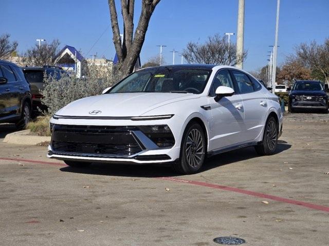 new 2025 Hyundai Sonata Hybrid car, priced at $39,585