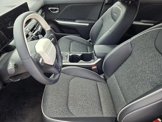 new 2025 Kia K4 car, priced at $25,923