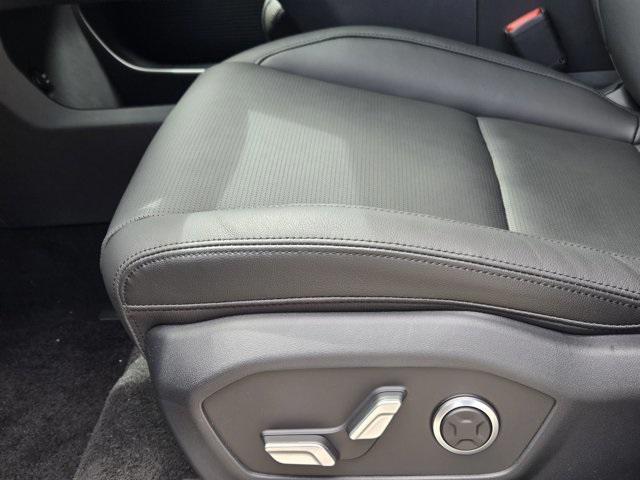 new 2025 Hyundai SANTA FE HEV car, priced at $47,055