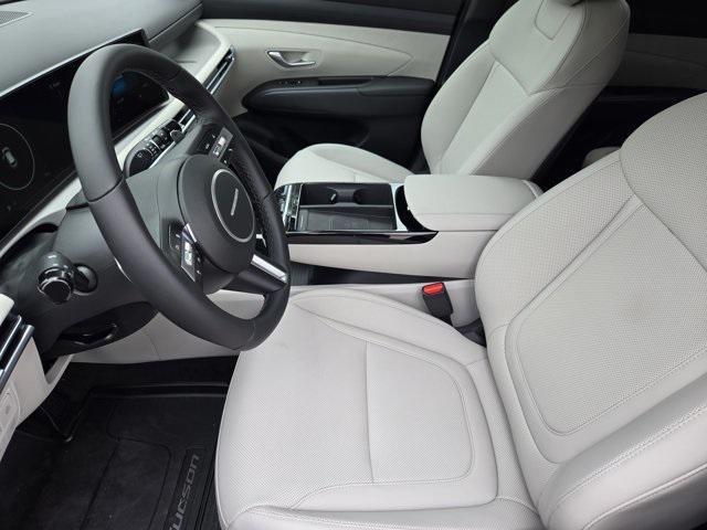 new 2025 Hyundai TUCSON Hybrid car, priced at $38,465