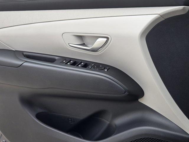 new 2025 Hyundai TUCSON Hybrid car, priced at $38,465