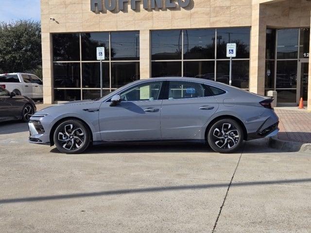 used 2025 Hyundai Sonata car, priced at $27,991