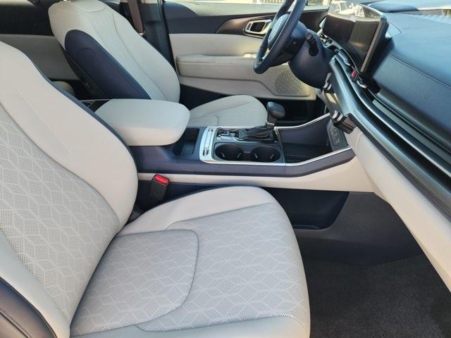 new 2026 Kia Carnival car, priced at $49,660