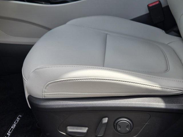 new 2025 Hyundai Tucson car, priced at $35,295