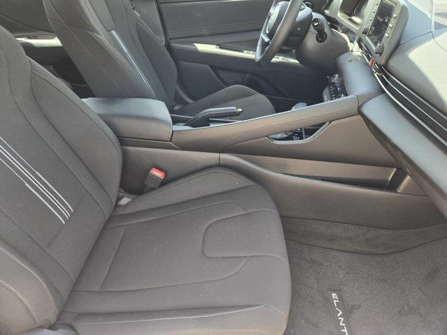 new 2025 Hyundai Elantra car, priced at $25,185