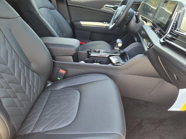 new 2025 Kia Sportage car, priced at $35,880
