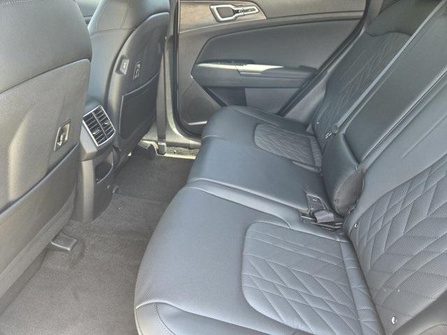 new 2025 Kia Sportage car, priced at $35,880