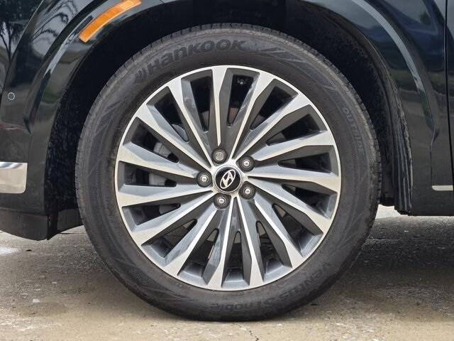 used 2024 Hyundai Palisade car, priced at $41,991
