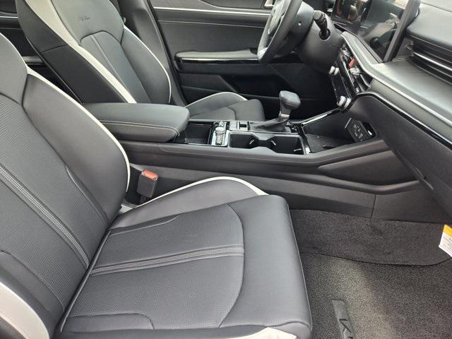 new 2025 Kia K5 car, priced at $31,596