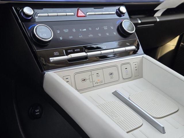 new 2025 Hyundai SANTA FE HEV car, priced at $50,564