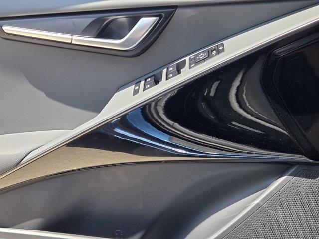 new 2025 Kia Niro car, priced at $33,916