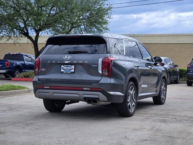 used 2025 Hyundai Palisade car, priced at $49,991