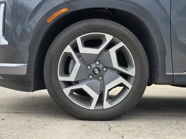 used 2025 Hyundai Palisade car, priced at $49,991