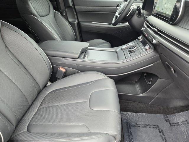 used 2025 Hyundai Palisade car, priced at $49,991