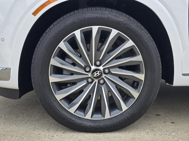 used 2024 Hyundai Palisade car, priced at $46,991