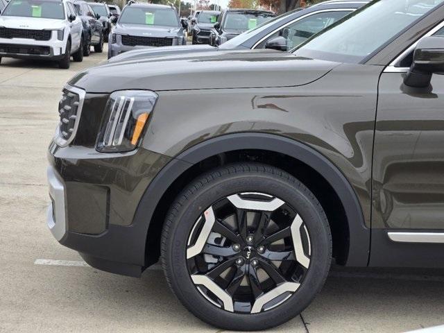 new 2025 Kia Telluride car, priced at $41,060