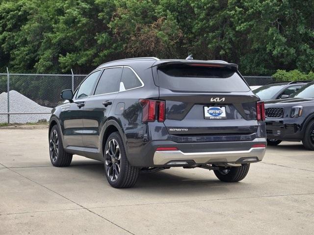 new 2025 Kia Sorento car, priced at $40,881
