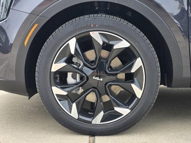new 2025 Kia Sorento car, priced at $40,881