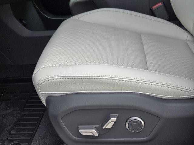new 2025 Hyundai SANTA FE HEV car, priced at $47,069