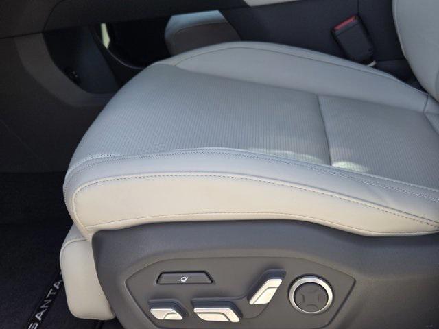 new 2025 Hyundai SANTA FE HEV car, priced at $51,929
